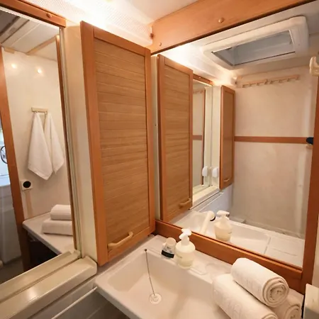 Stunning Summer Caravan In Sommarøy * Tromsø